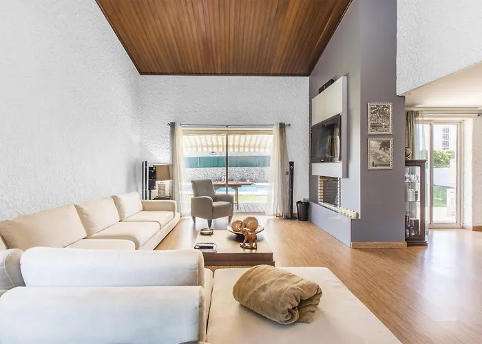 Marina * 卡斯凯什