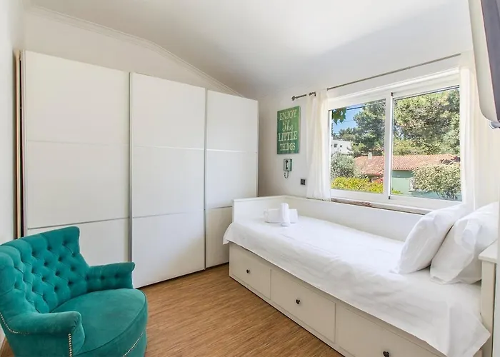 Marina * 卡斯凯什